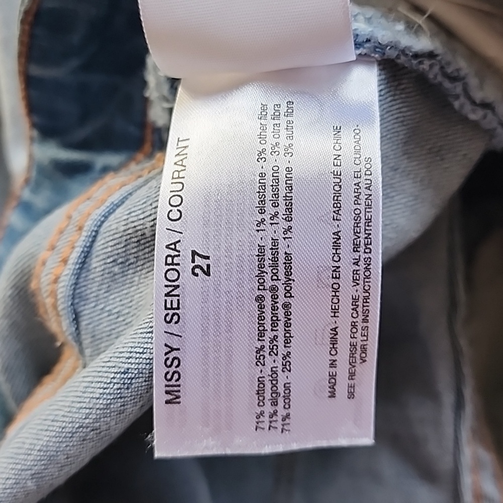 Sanctuary Women's Distressed Jeans - Picture 15 of 15